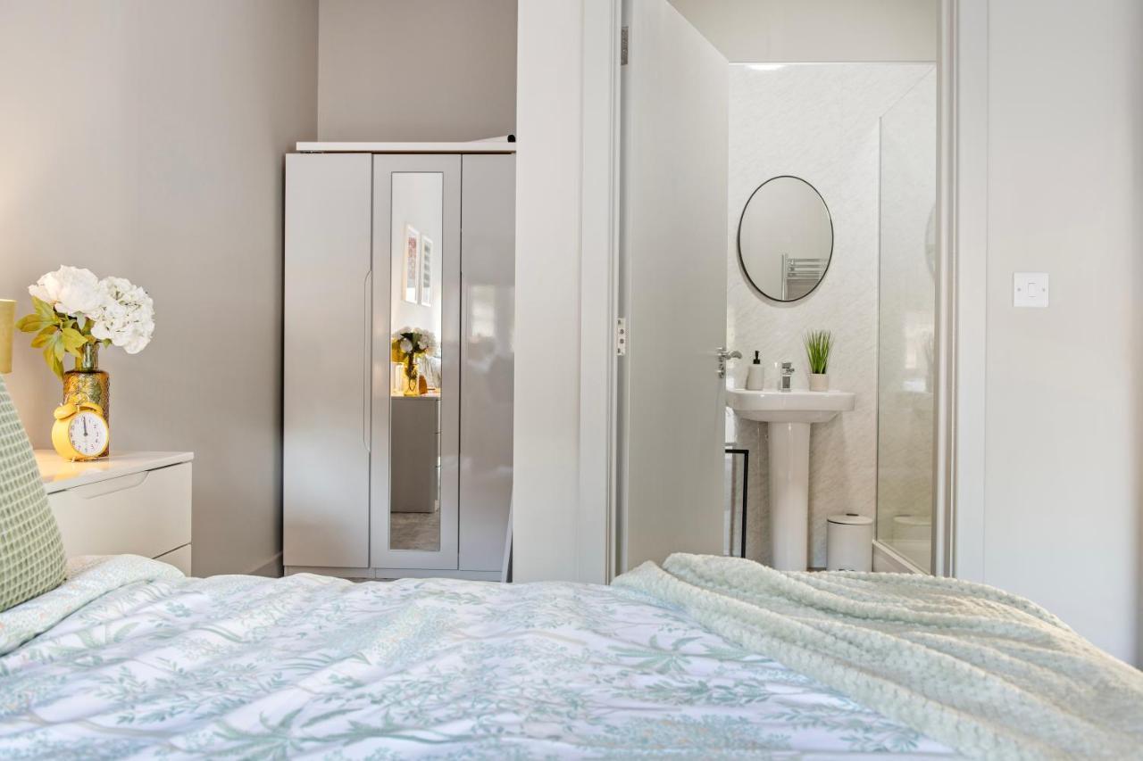 Villa Brand New 1-Bed Flat With Free Parking à Nottingham Extérieur photo